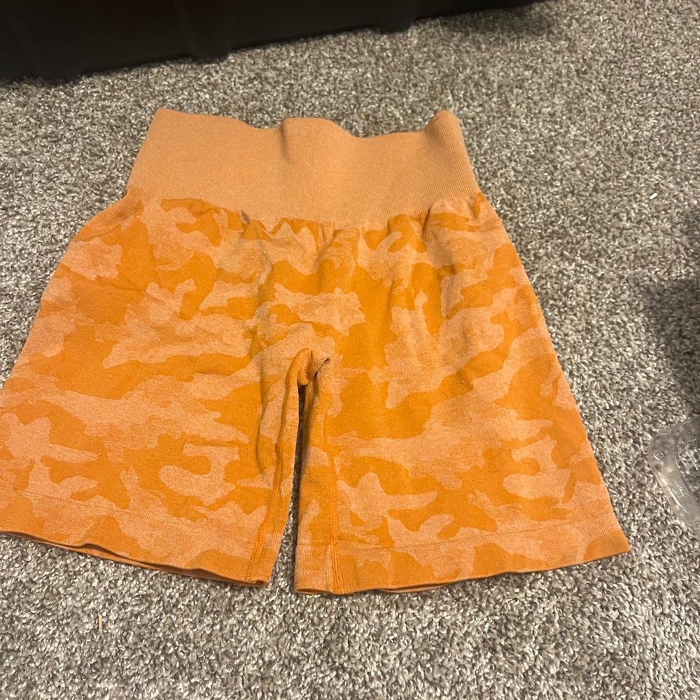 NVGTN Orange Bike Shorts Vibrant Athletic Fit